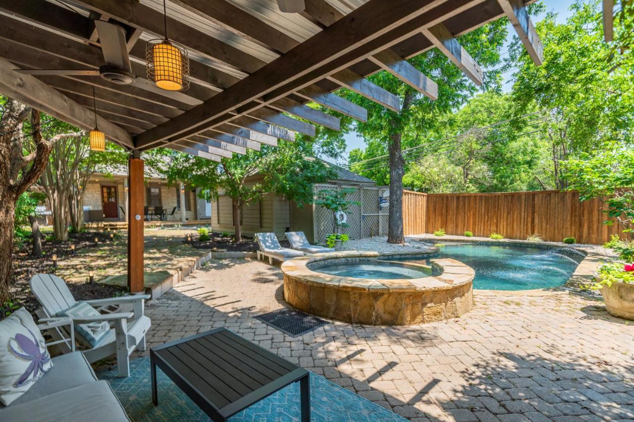 Sunset House - Luxury Pool And Hot Tub Retreat Villa Dallas Bagian luar foto