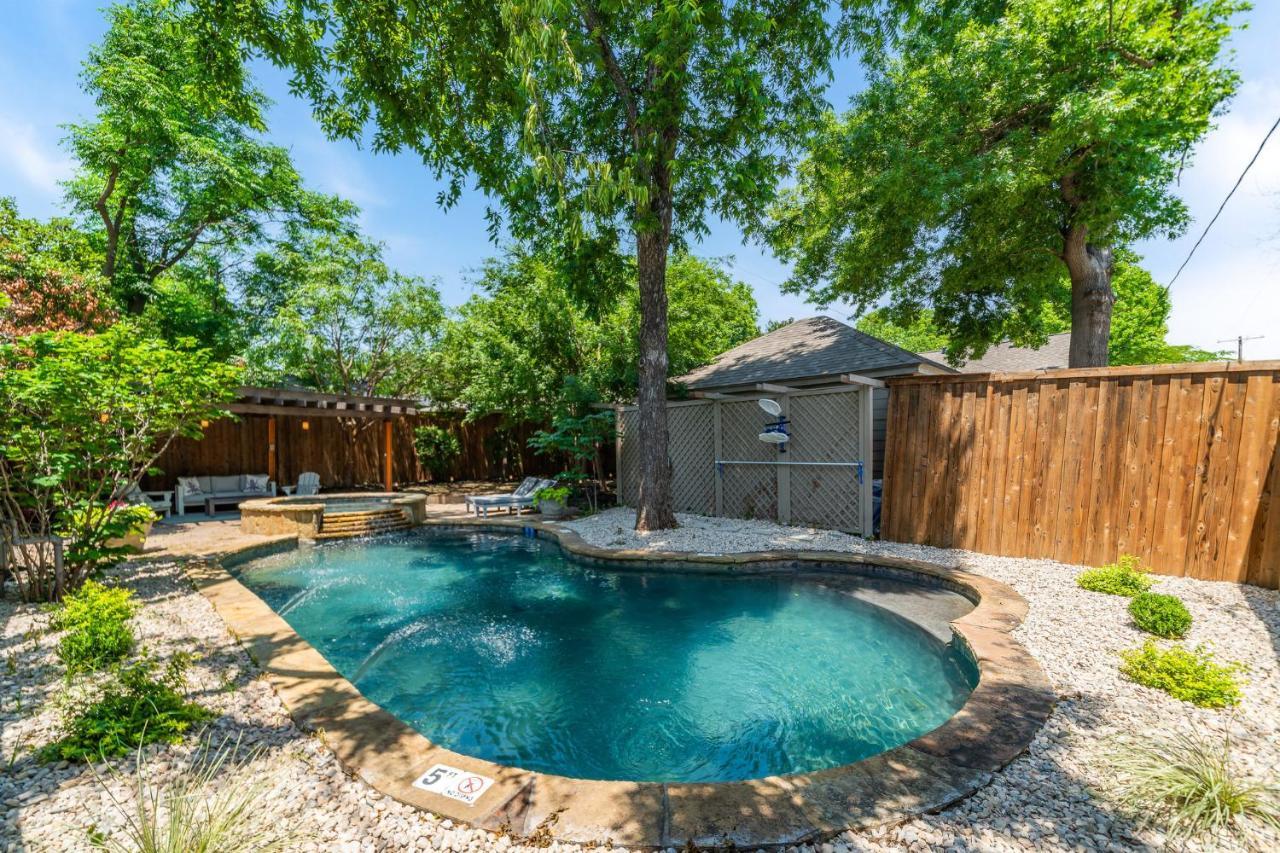 Sunset House - Luxury Pool And Hot Tub Retreat Villa Dallas Bagian luar foto